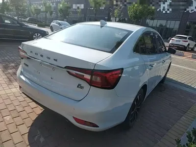 Roewe i5