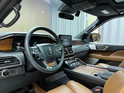 Lincoln Navigator