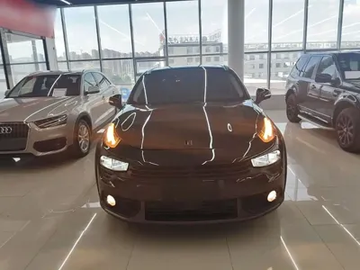 Lynk & Co 02