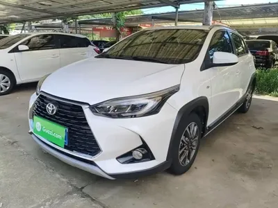 Toyota Yaris L