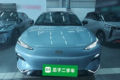 Geely Galaxy E8