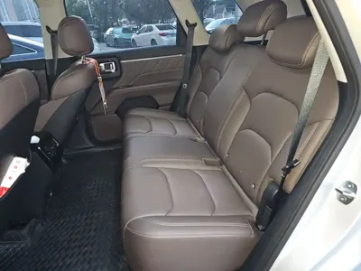 Wuling Xingguang 560