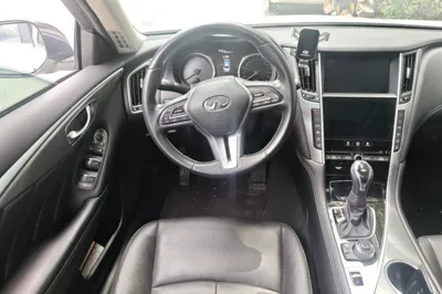 Infiniti Q50L