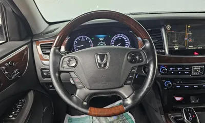 Hyundai Equus