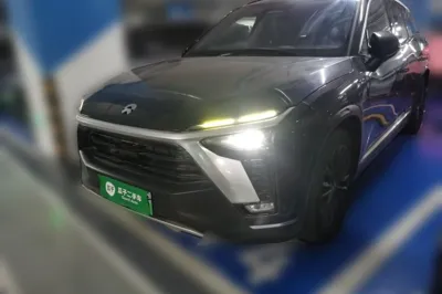 Nio ES8