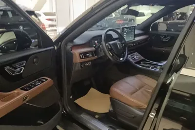 Lincoln Aviator