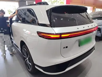 Xpeng G9