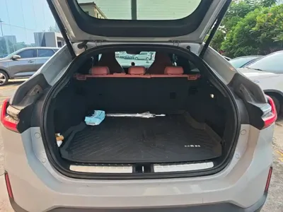 Nio EC6