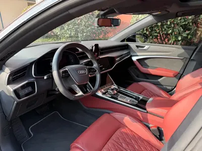 Audi A7L