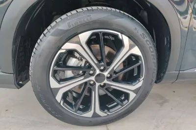 Dongfeng Aeolus Huge