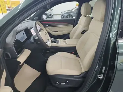 Geely Xingyue L