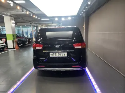 Kia Canival