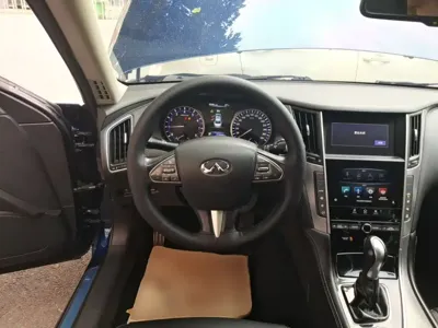 Infiniti Q50L