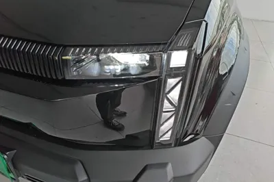 iCAR 03