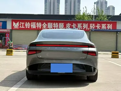 Xpeng P7