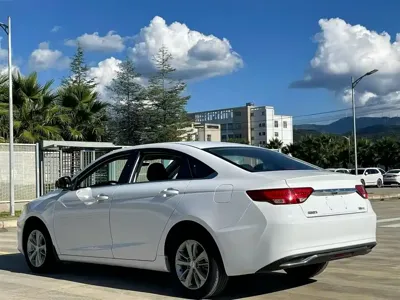 Geely Emgrand GL
