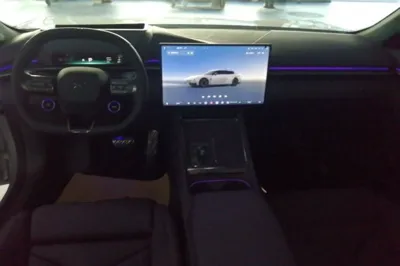 Xpeng P7