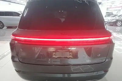 Li Auto L9