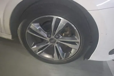 Geely Auto Binray