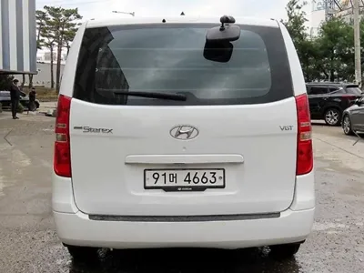 Hyundai Starex