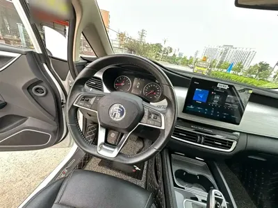 BYD MAX