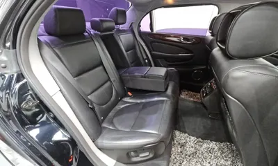 Jaguar XJ-8