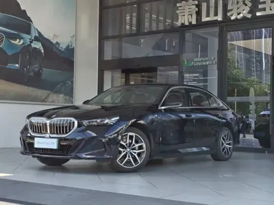 BMW i5
