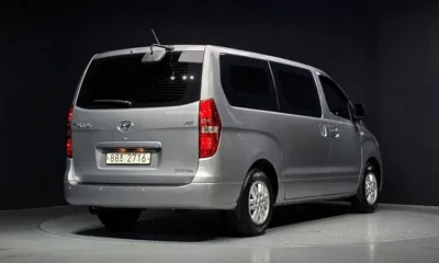 Hyundai Starex