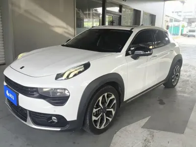 Lynk & Co 02