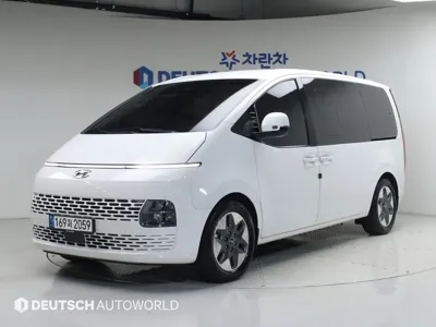 Hyundai Staria