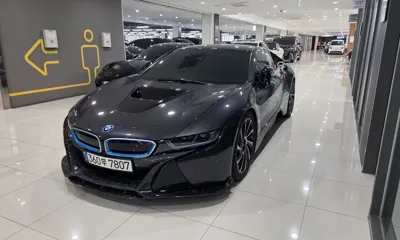 BMW i8