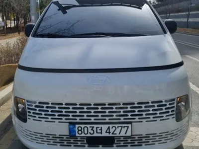 Hyundai Staria