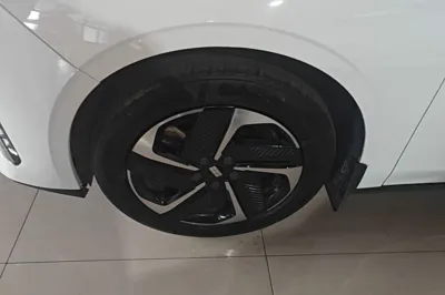 Geely Galaxy L6