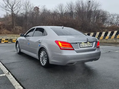 Hyundai Equus