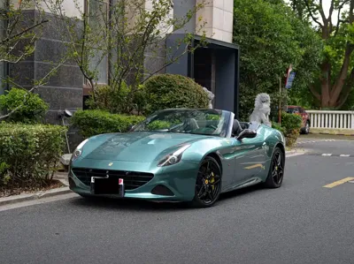 Ferrari California T
