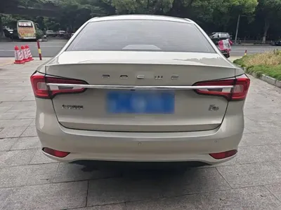 Roewe i5