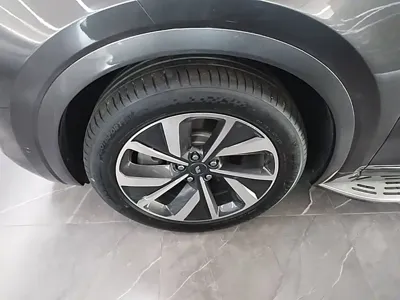 Li Auto Li ONE
