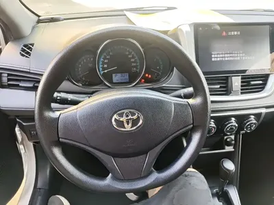Toyota Yaris L