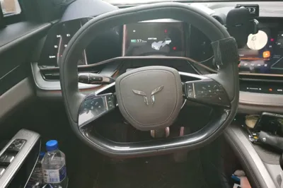 Hongqi Tiangong 08