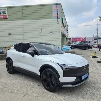Volvo EX30