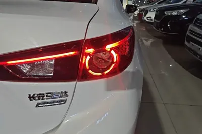 Mazda Mazda 3 Axela