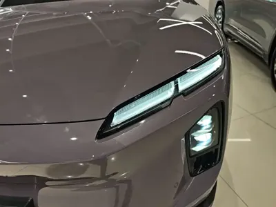 Nio EC6