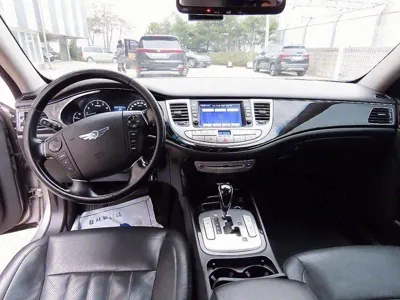 Hyundai Genesis
