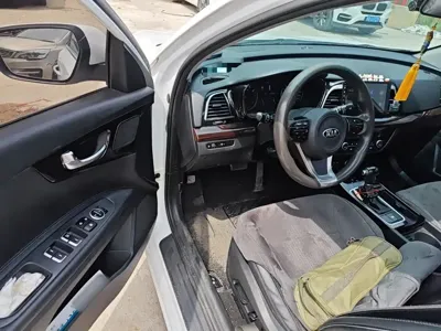 Kia K4