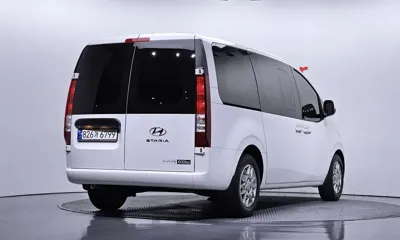 Hyundai Staria