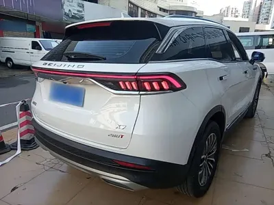 BAIC X7