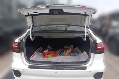 Roewe i5