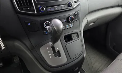 Hyundai Starex
