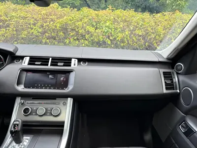 Land Rover Sport