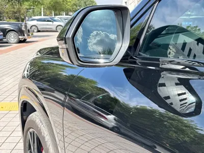 Audi Q6